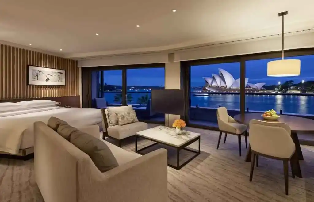 Four Seasons Hotel Sydney